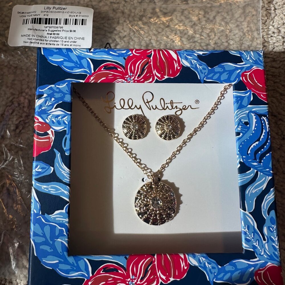 Lilly Pulitzer Gold Sanddollar Necklace and Earrings Set